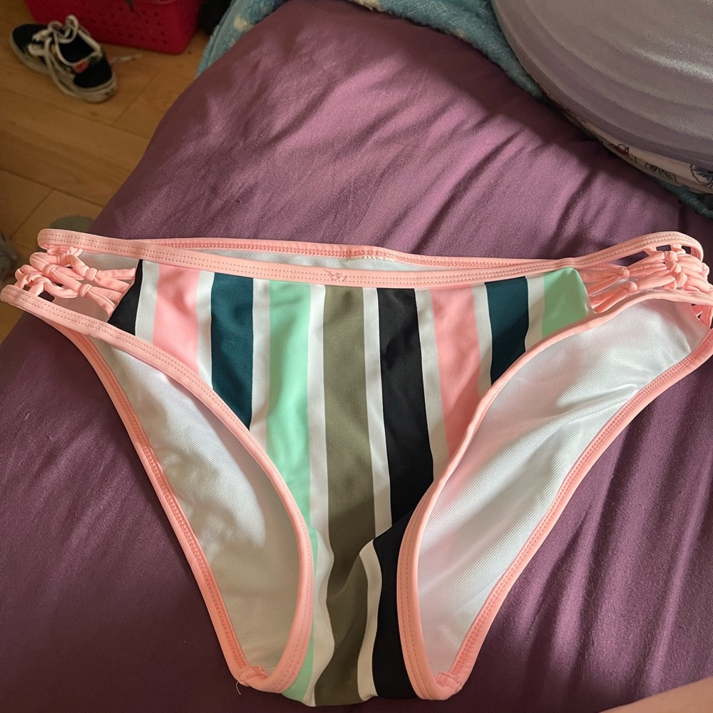 Bathing suit bottoms